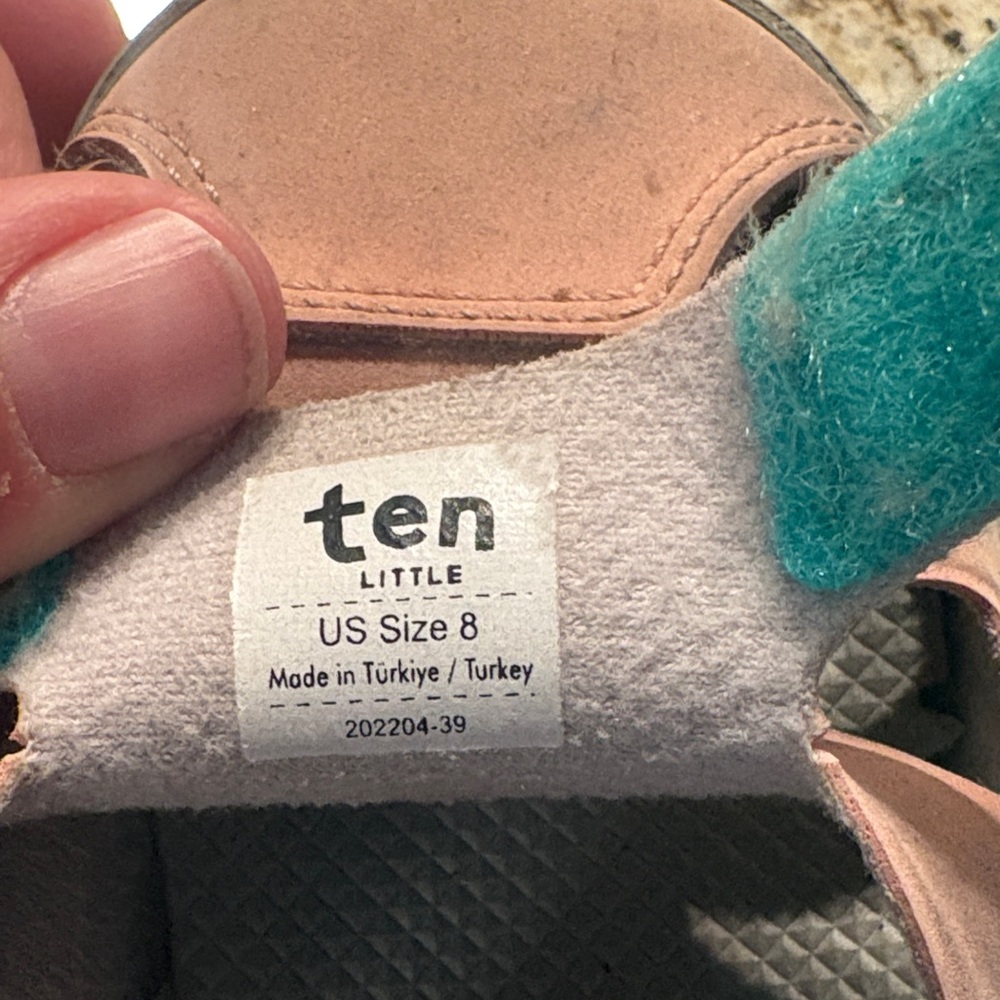 Kids Pink Closed-Toe Sandal Sneakers with Hook-and-Loop Strap - Picture 7 of 10